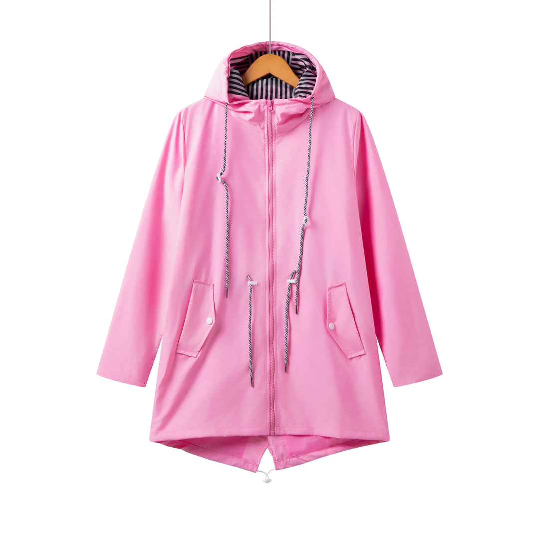 Comfortable women's waterproof hooded trench coat, essential lightweight jacket for spring and autumn walks.