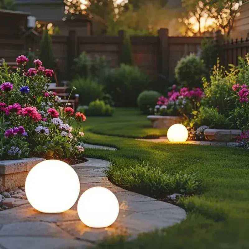 LED spherical garden light, 16-color RGB, weatherproof, perfect for outdoor decorative lighting. Remote included.