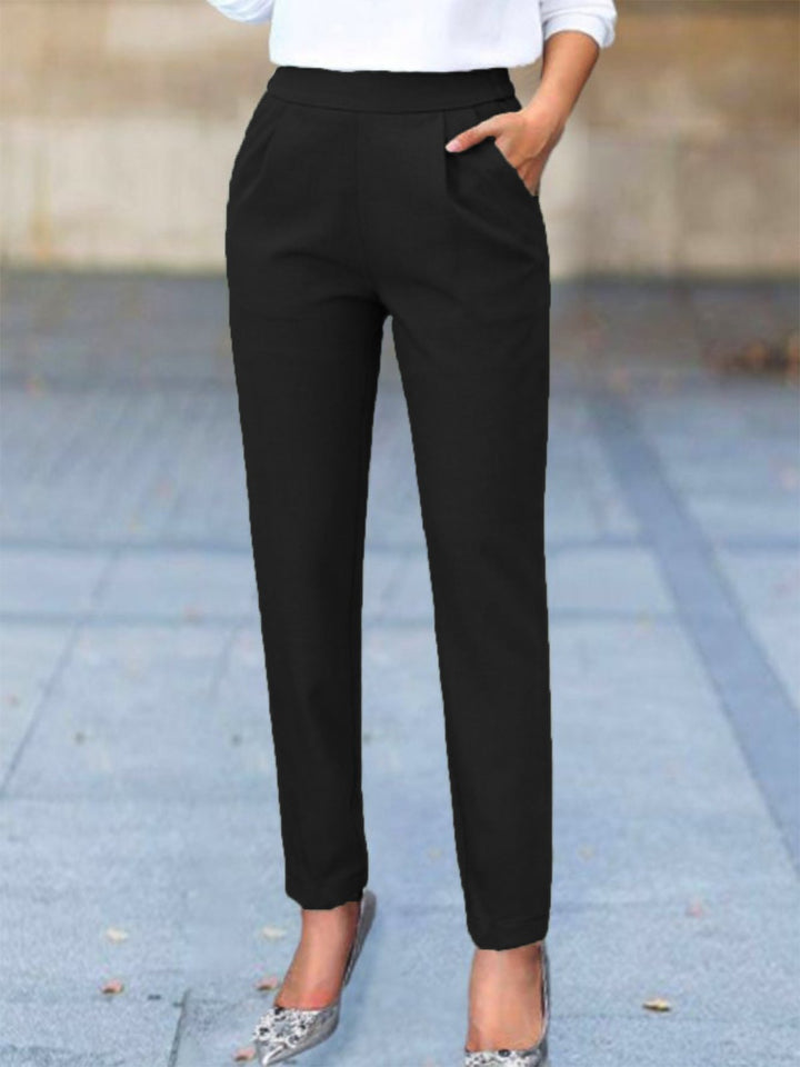 Women's relaxed fit everyday pants in a versatile shade, perfect for casual comfort and stylish wear.