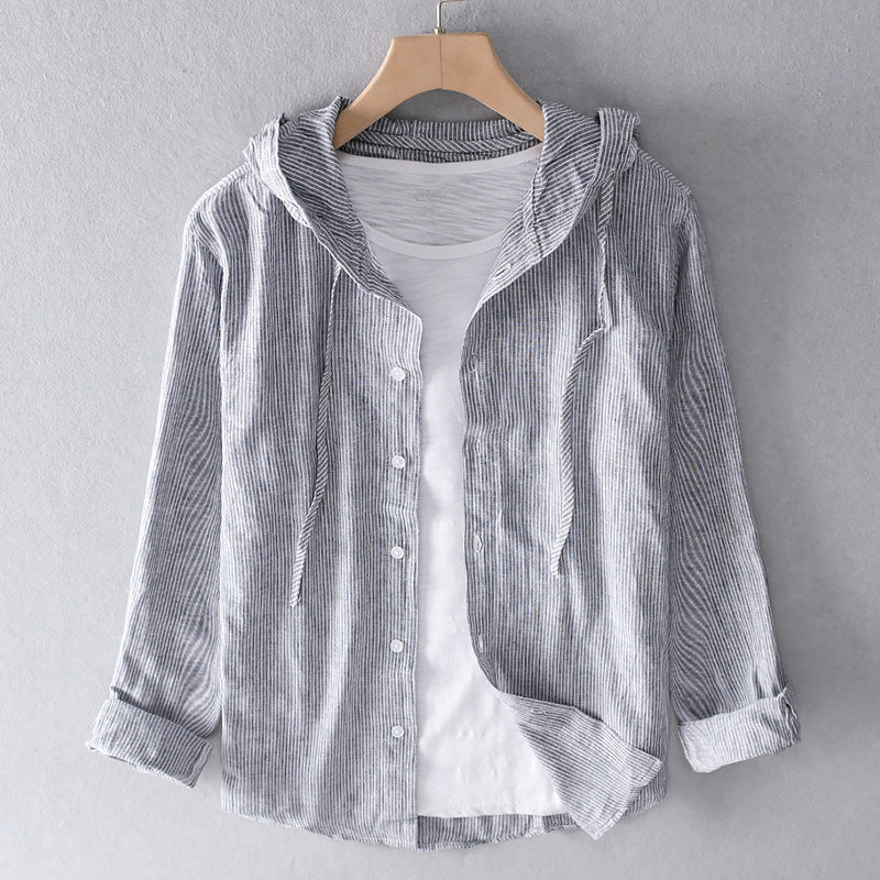 Chic women's breezy blouse, a comfortable top for summer fashion. Ideal for casual wear, stylish and elegant.