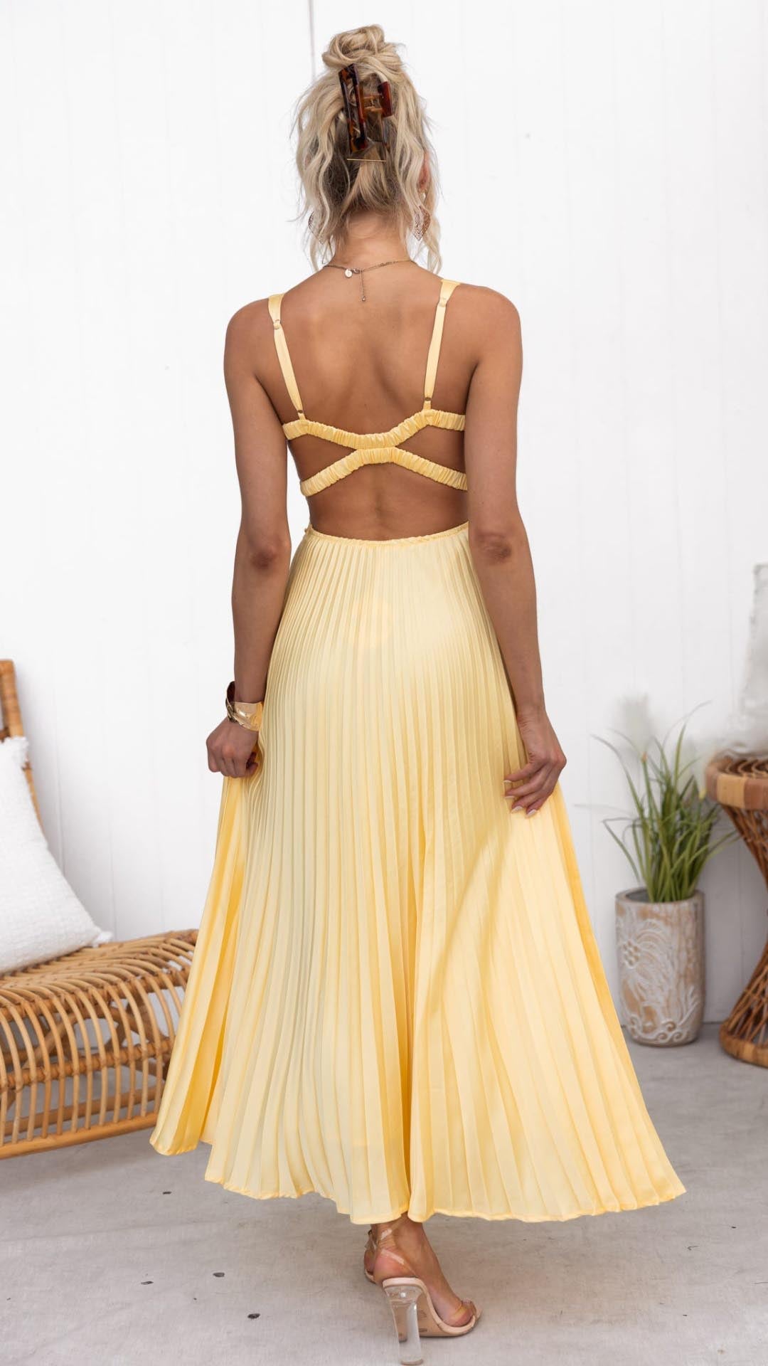 Women's Elegant Pleated V-Neck Maxi Dress