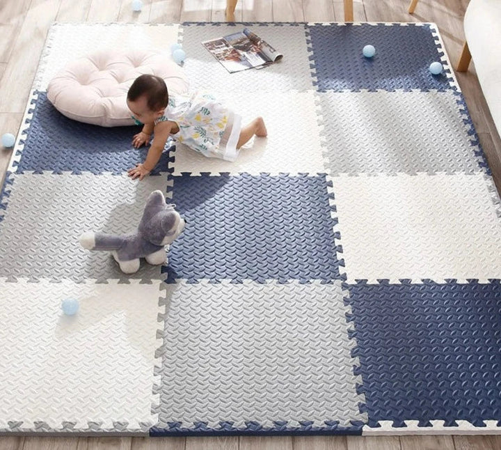 Unisex baby activity mat: extra-thick foam for comfy crawling & infant play.