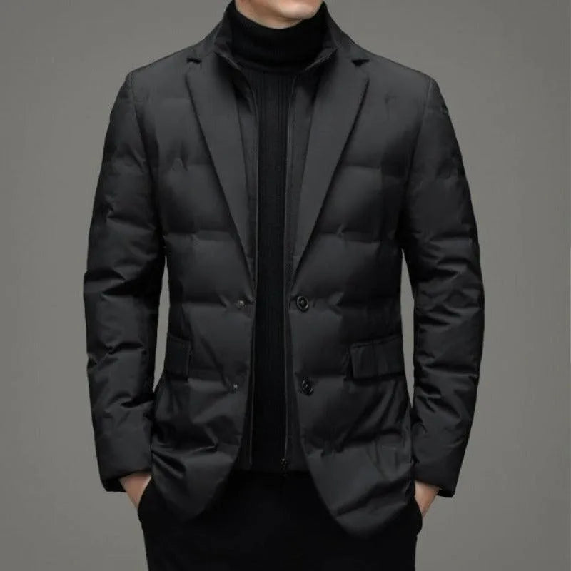 Insulated men's softshell jacket, water-repellent, perfect for transitional weather, business & everyday style.