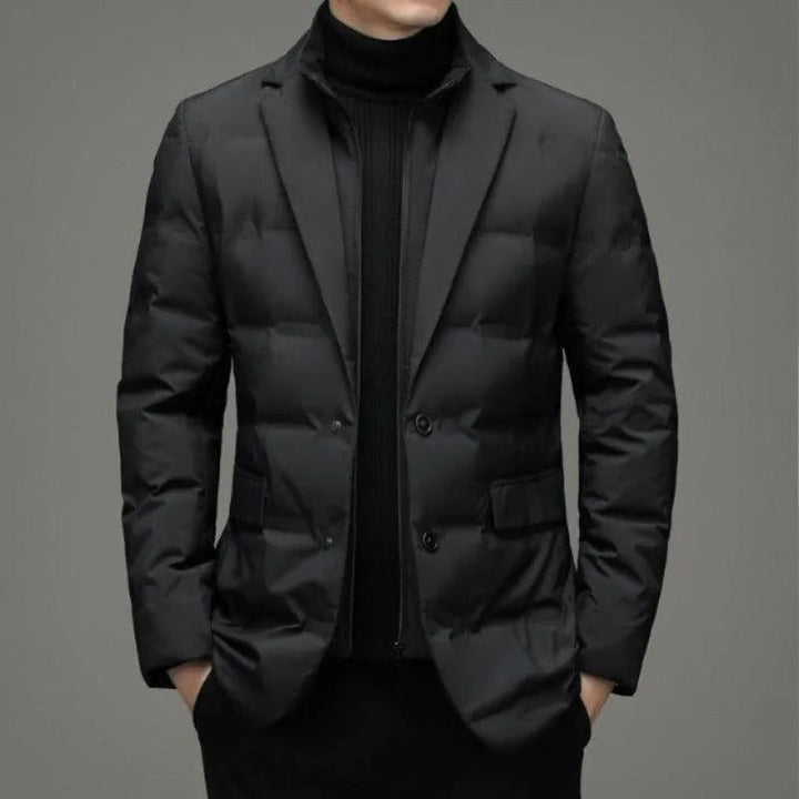 Insulated men's softshell jacket, water-repellent, perfect for transitional weather, business & everyday style.