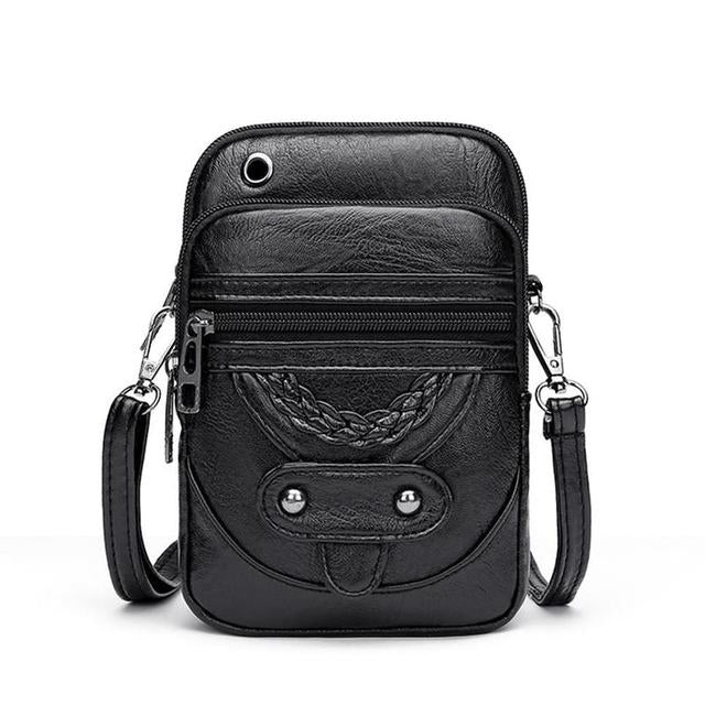 Stylish women's vintage leather bag, a versatile genuine leather crossbody for an elegant everyday look.