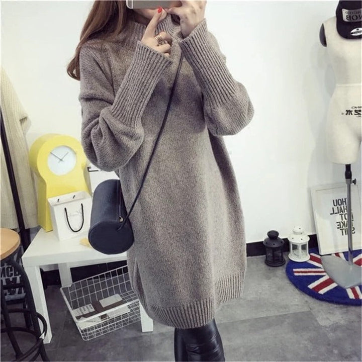 Stylish women's turtleneck tunic dress, long sleeve, effortless casual wear for fall and winter fashion.
