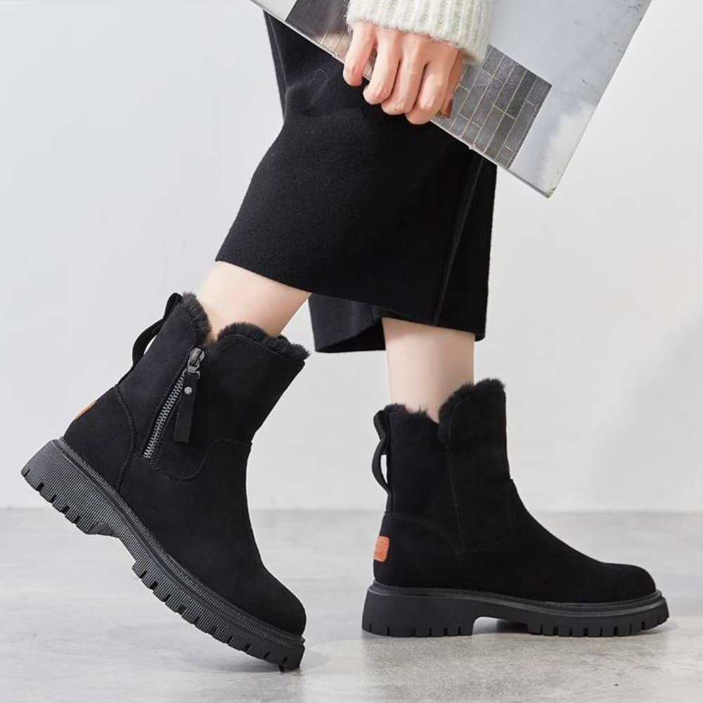 Stylish women's winter boots: warm, water-resistant, slip-resistant, and comfortable orthopedic design.