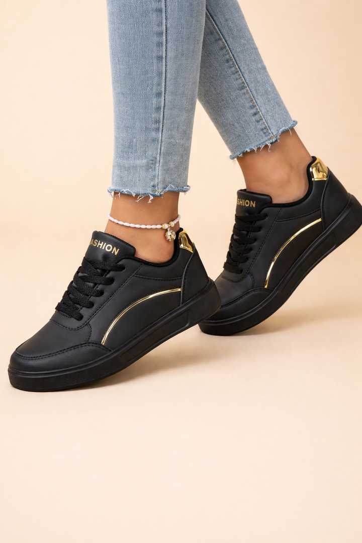 Fashionable women's platform sneakers in a neutral shade, perfect for urban style, providing all-day comfort and lightweight design.