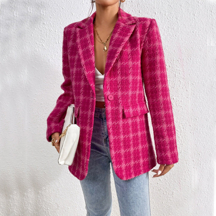 Modern classic women's oversized blazer in pink, featuring a notched lapel, ideal as a statement piece outerwear.