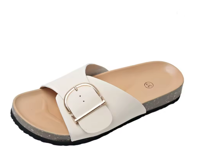 Stylish open-toe women's flat sandals featuring chic buckle details for a modern, casual summer look.