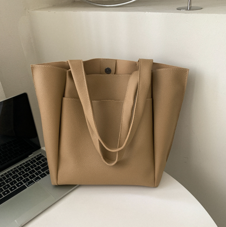 Professional women's large structured work bag. This shoulder tote is ideal for business, office, and daily professional use.