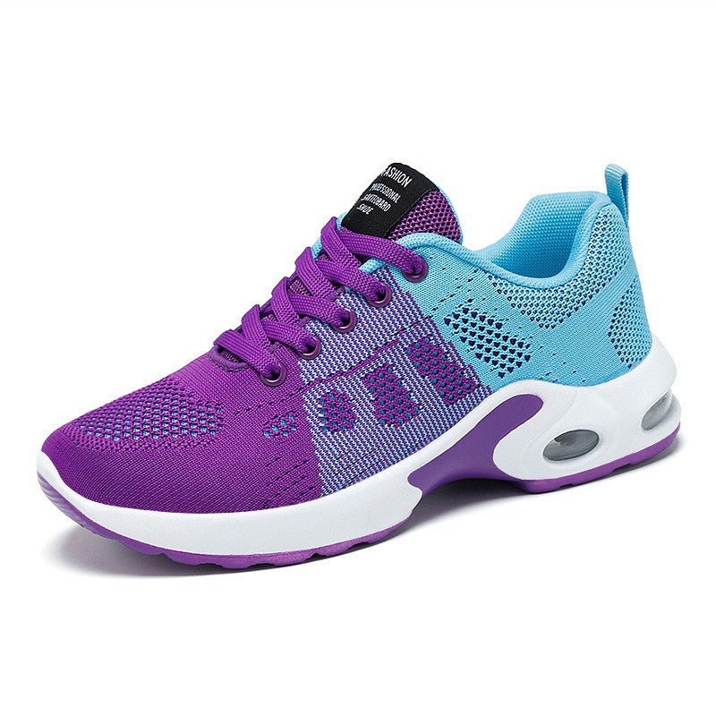 Comfortable, versatile women's lightweight sneakers, ideal for everyday activities, running & casual outfits.