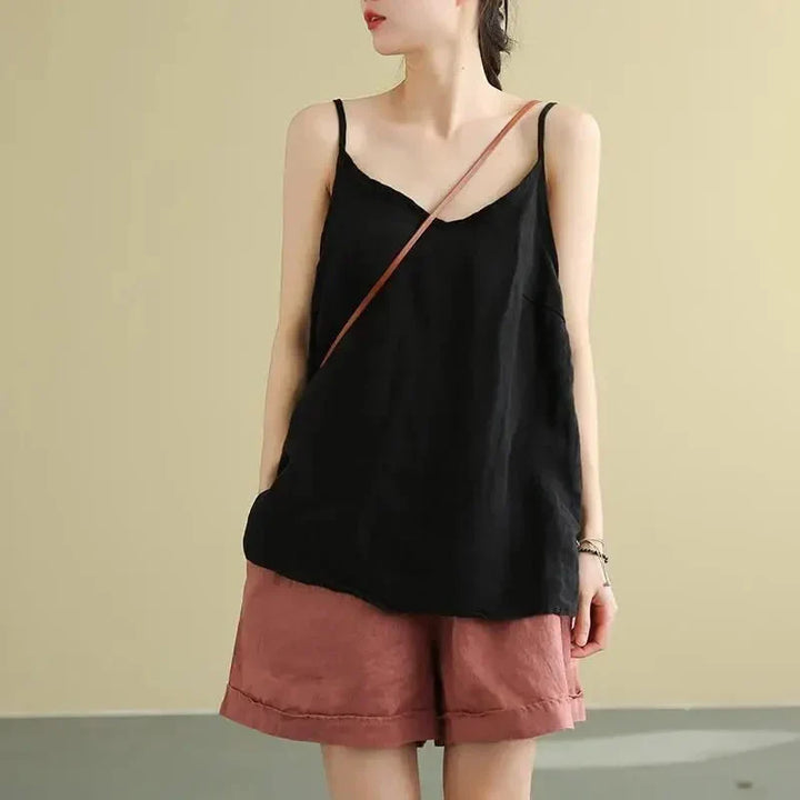 Relaxed fit women's round-neck tank top for ultimate comfort. A basic, chic sleeveless summer essential.