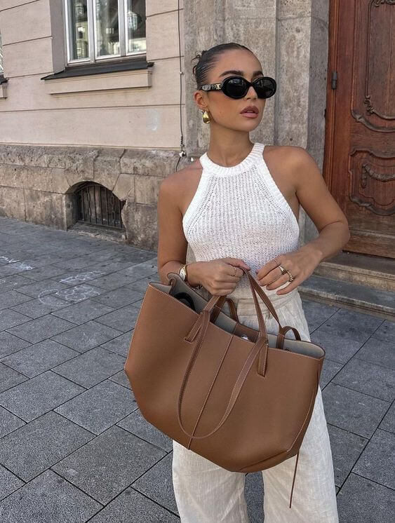 Black women's large shoulder bag, professional & stylish for work or everyday use.