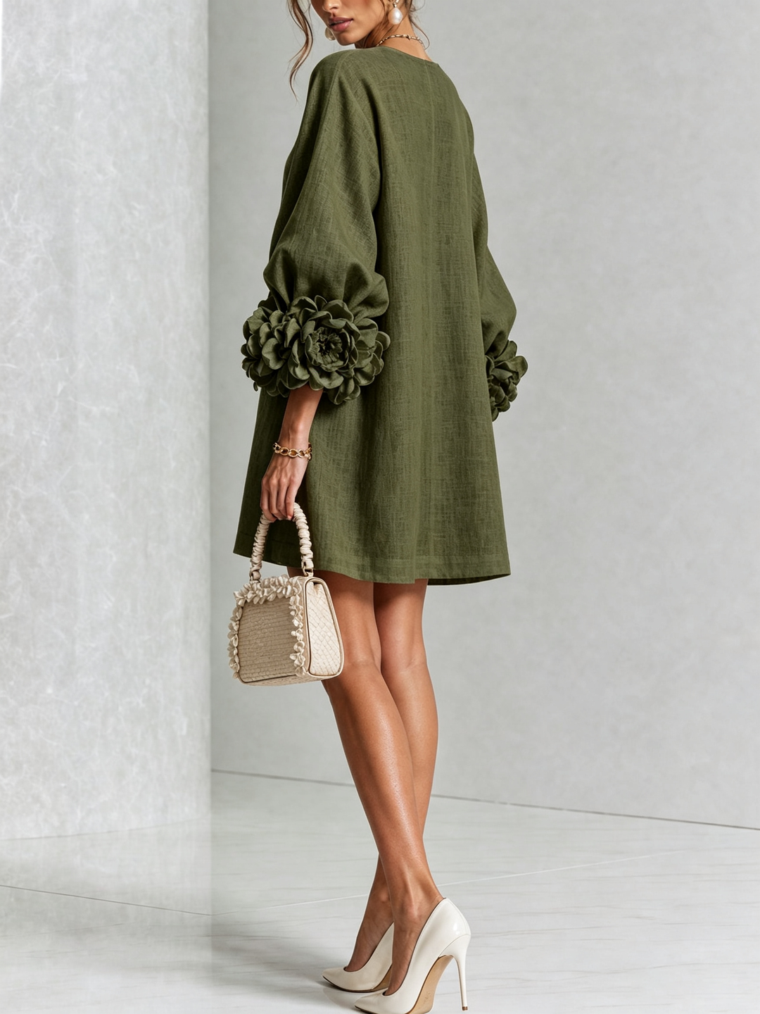 Chic women's puff sleeve mini shift dress, ideal for summer, easy relaxed fit.