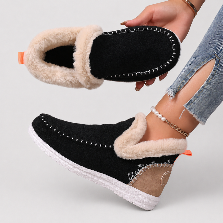Soft, comfortable women's orthopedic slippers, ideal for relaxation and everyday wear.
