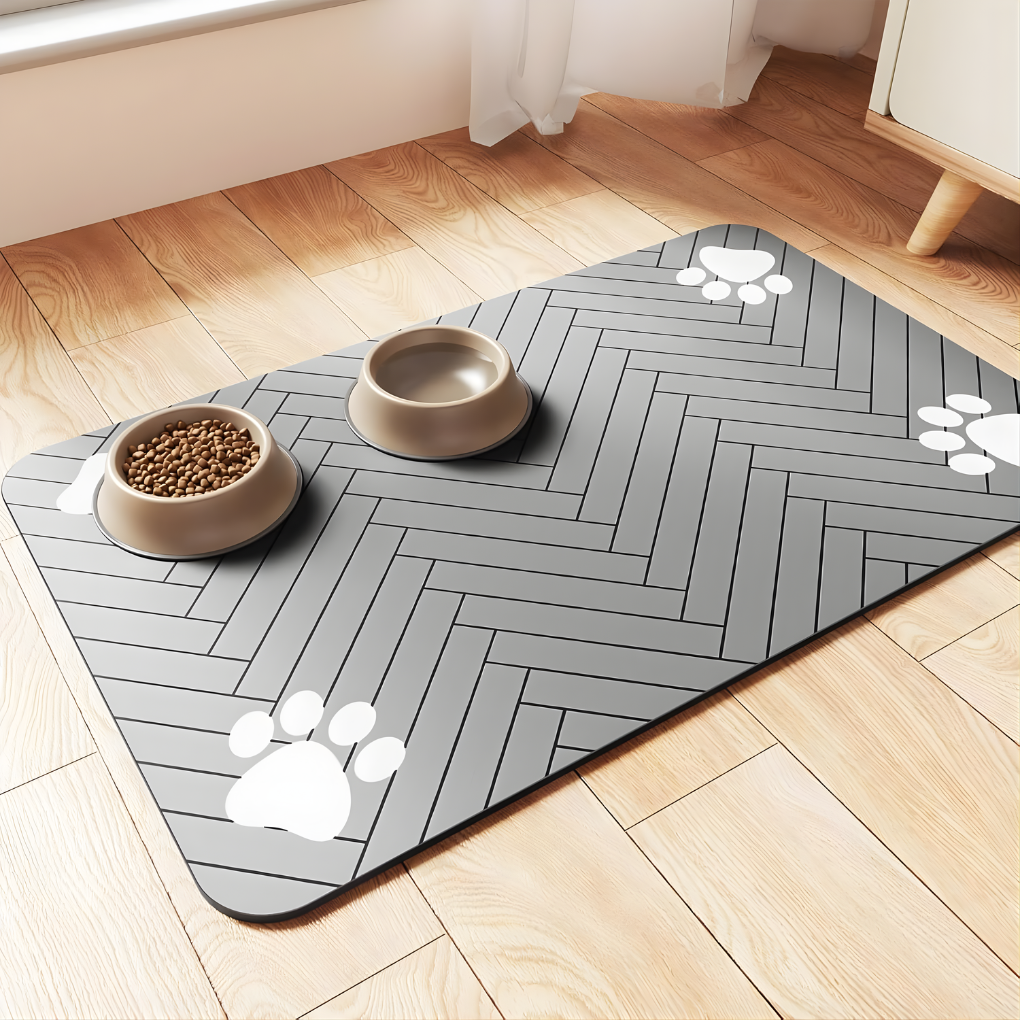 Large absorbent pet mat, perfect for multiple pet bowls