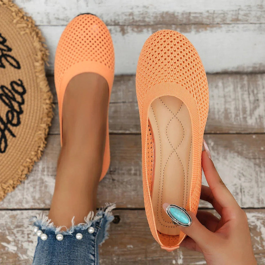 Sole view: Anti-slip sole on women's orthopaedic walking shoes, ensuring grip, stability & safety.