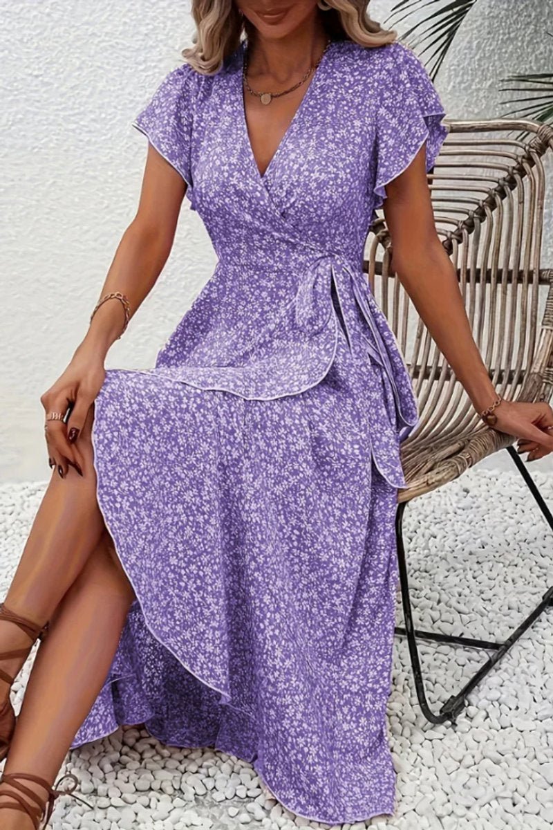 Chic women's floral wrap midi dress, v-neck, flutter sleeves – ideal for races.