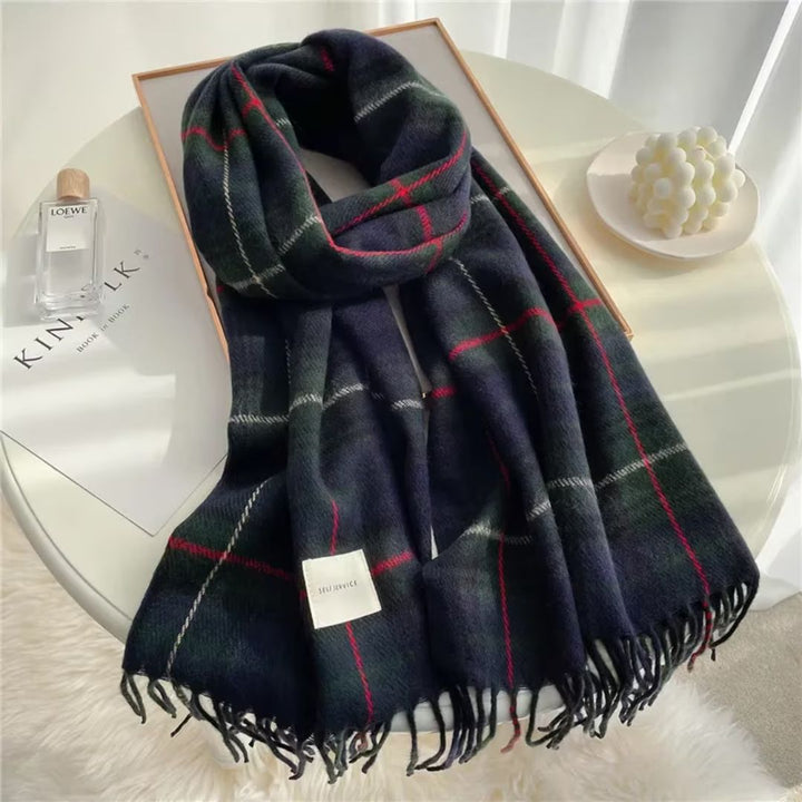 Chic women's knitted checkered scarf in warm cashmere blend, a stylish winter accessory.