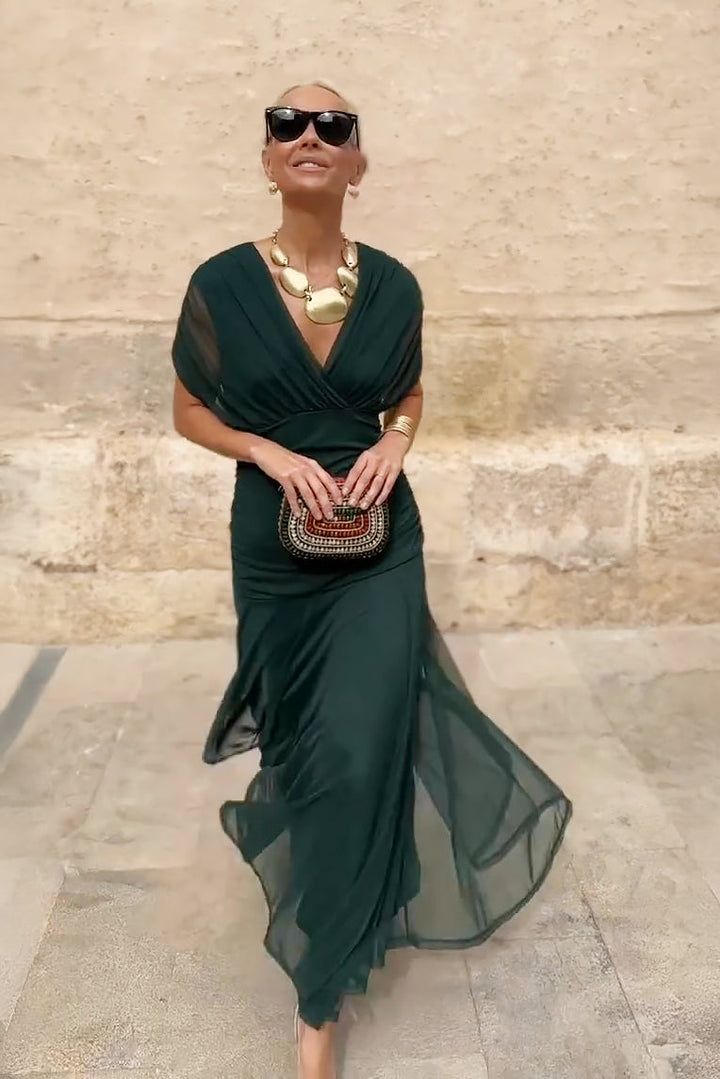 Breezy floral off-shoulder pleated maxi dress for women, perfect for spring/summer elegance.