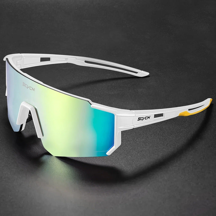 Running eyewear: High-performance UV400 sunglasses, offering clear vision and sun protection for athletes.