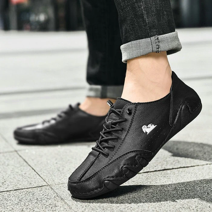 Flexible minimalist barefoot shoes for men & women, ideal for natural walking, trail, and daily comfort.