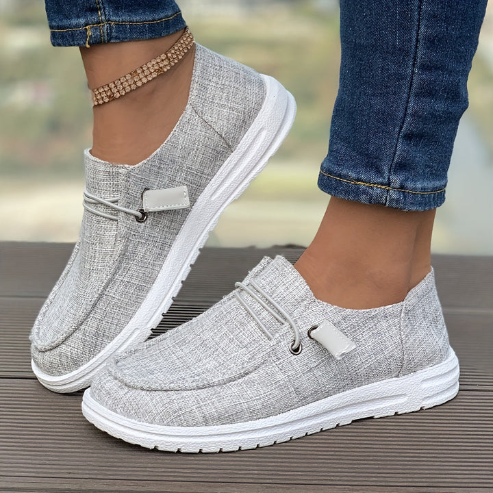 Casual women's slip-on trainers with orthopedic support for active comfort.