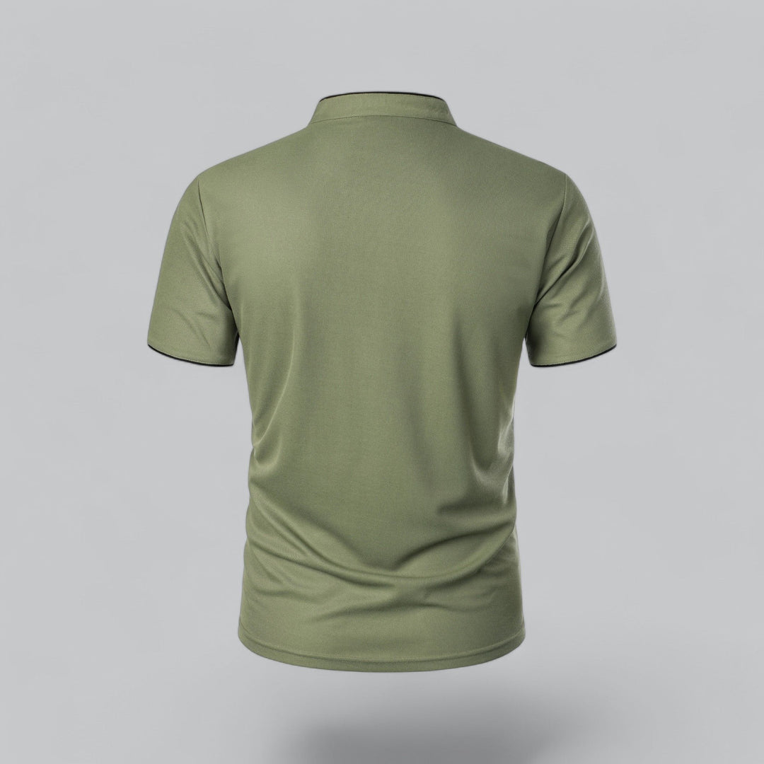Men's sophisticated three-button mandarin collar polo, short sleeve, perfect for everyday style.