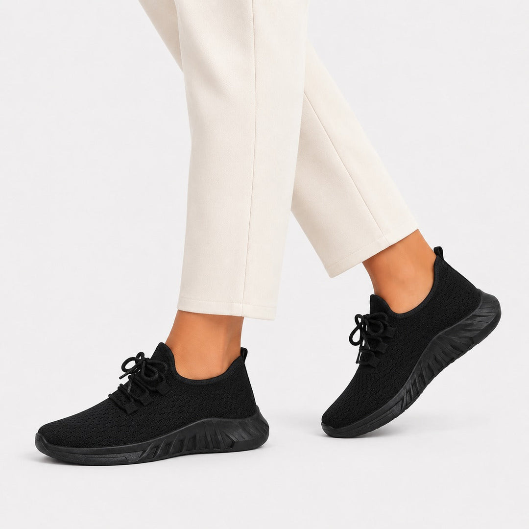 Lace-up women's comfortable flats, perfect for versatile daily wear and support.