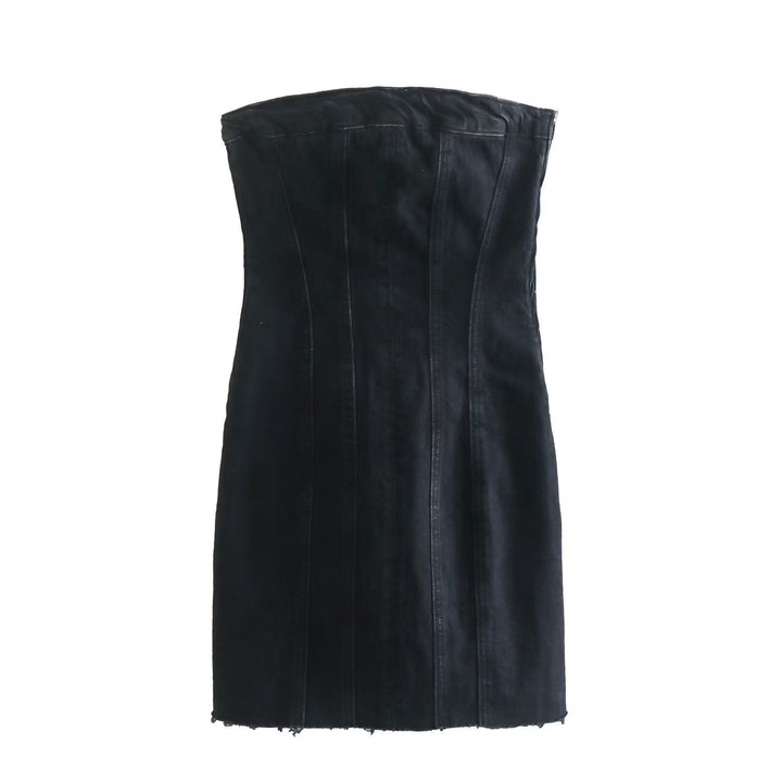Comfortable and chic women's strapless denim mini dress. Ideal for casual day wear or an evening party.