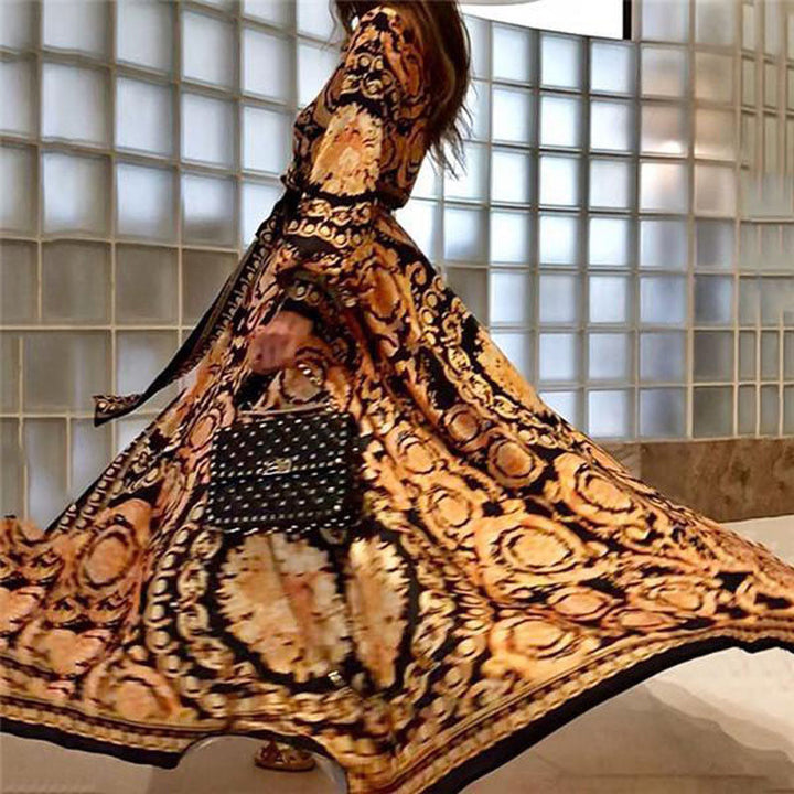 Casual women's boho wrap dress, ideal for summer, featuring long sleeves and a stylish slit.