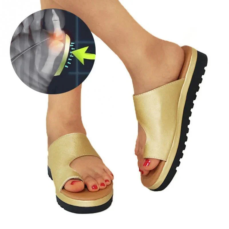 Slip-on women's comfort platform sandals, designed for effective bunion support.