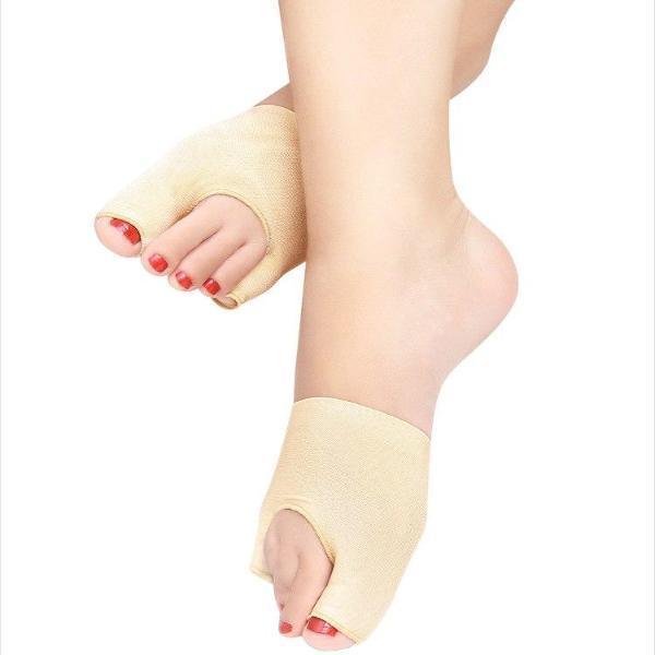 Comfortable bunion sleeve offers protective foot support for active lifestyles, relieving bunionette and foot pain.