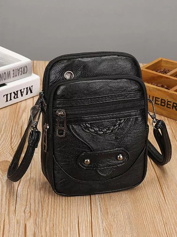 Elegant vintage leather shoulder bag for women, classic crossbody design, perfect for daily style.