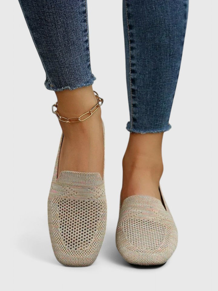 Women's comfort support cushioned sneakers for everyday walking.