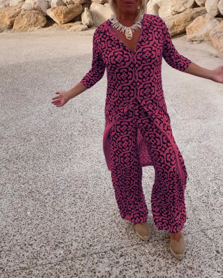 Versatile women's printed V-neck tunic & wide-leg pants two-piece set for everyday or vacation.