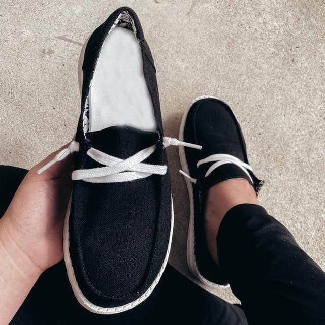 Versatile women's comfort bunion relief flats, ideal for everyday casual wear.