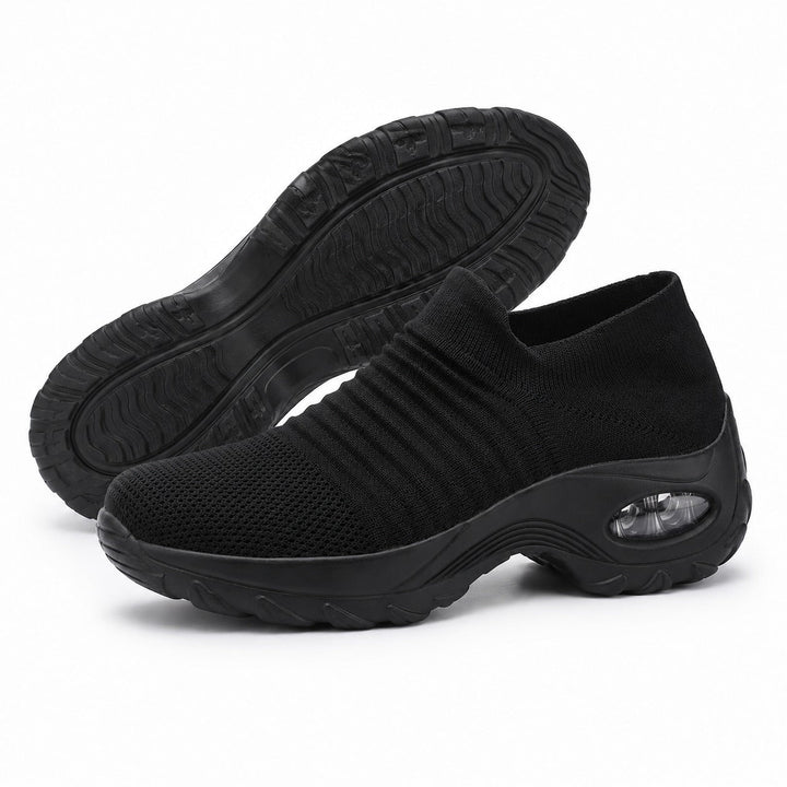 Practical non-slip women's shoes for nurses, offering foot support & comfort for busy days.