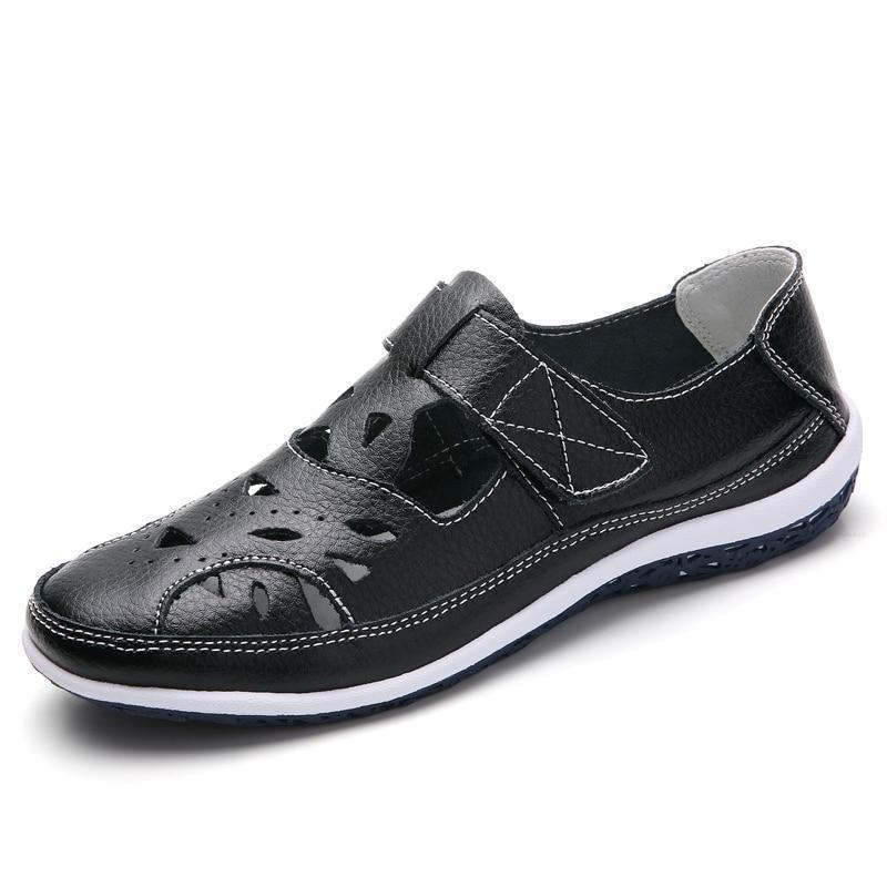 Adjustable women's closed-toe sandals, perfect for plantar fasciitis, foot pain & heel spurs.