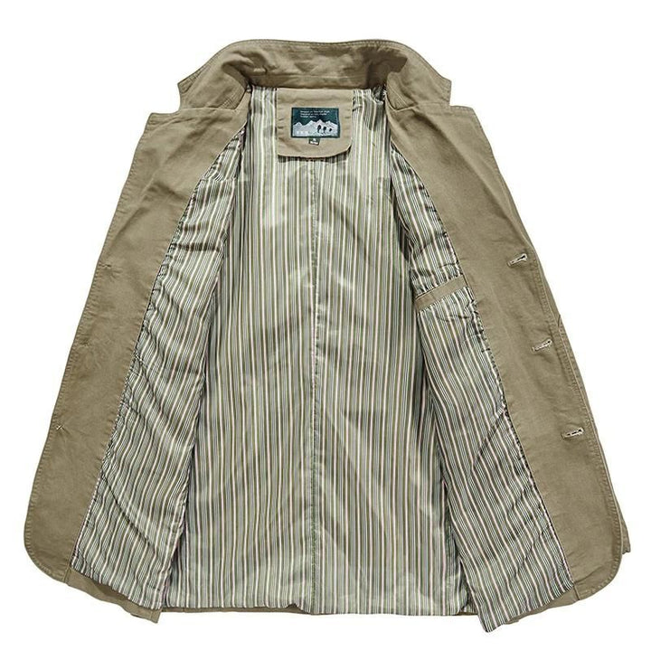 Effortless style: men's lightweight casual blazer, a smart layering piece for office or everyday.