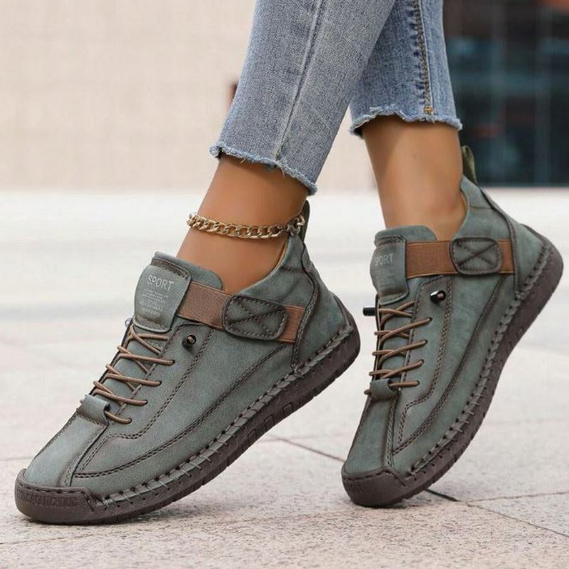 Stylish women's summer sneakers, featuring orthopedic support and cushioning for casual comfort.