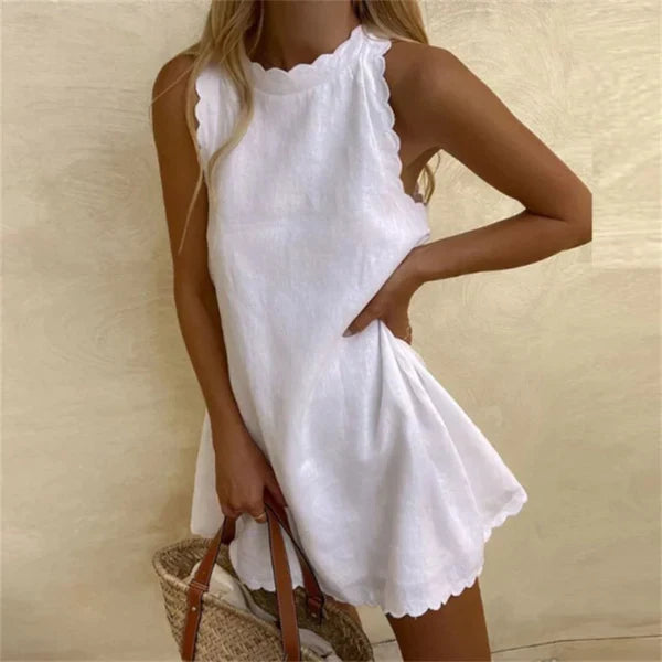 Everyday elegant: Women's Karina Linen dress with red O-neck. Comfortable, stylish, knee-length for summer.