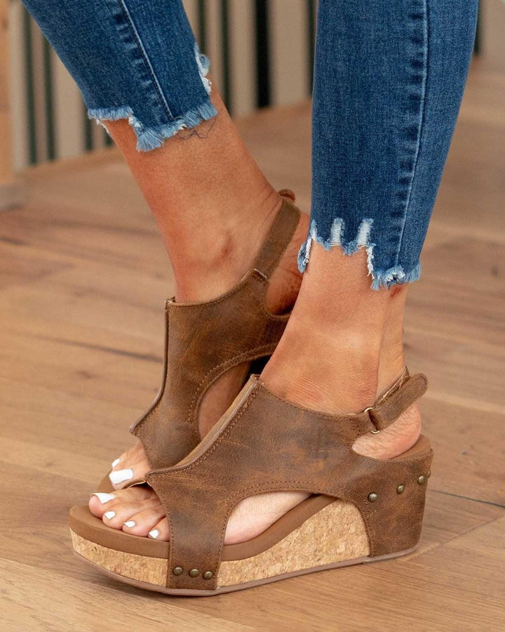 Women's fashion chunky platform wedge sandals, designed for casual comfort and everyday style.