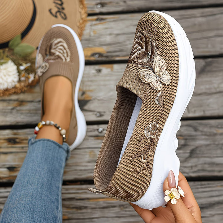 Easy wear women's floral slip-on shoes, orthopedic arch support for cushioned comfort.