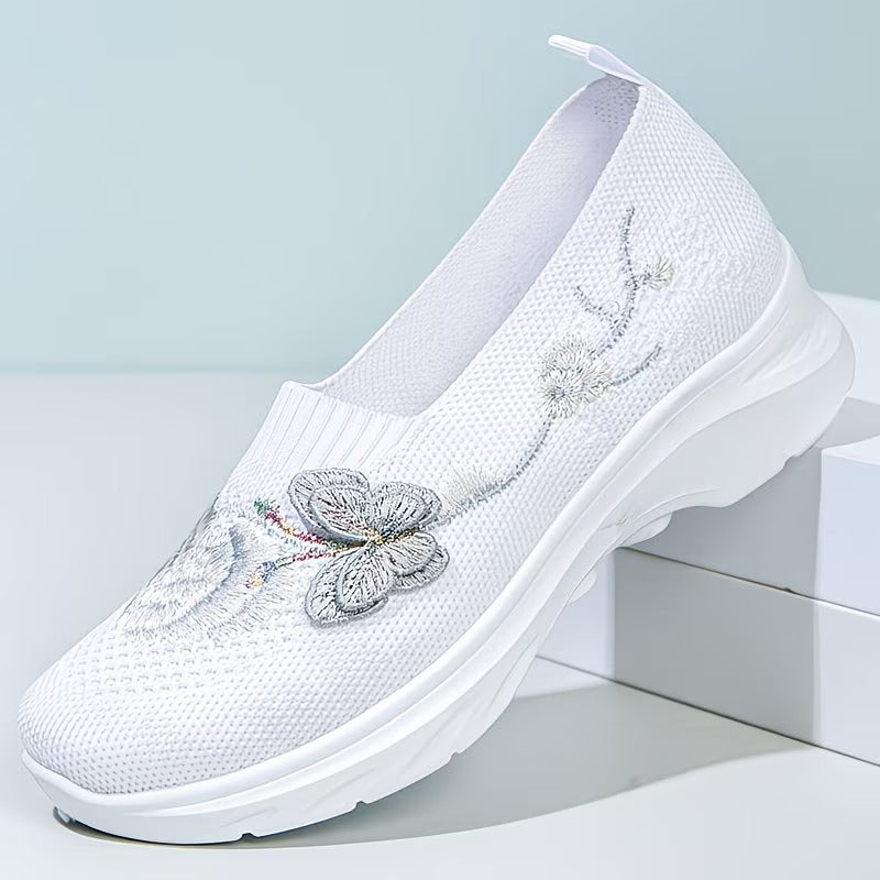 Casual women's floral orthopedic slip-on shoes, providing excellent support for all-day comfort.