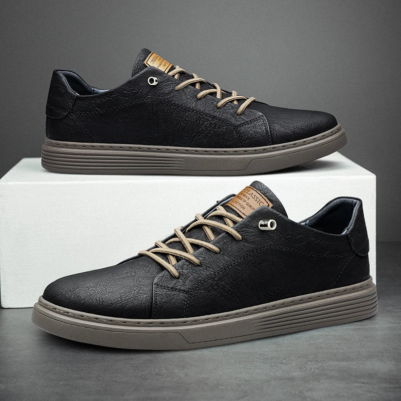 Men's comfortable classic lace-up sneakers, perfect everyday walking shoes for a casual and stylish look.