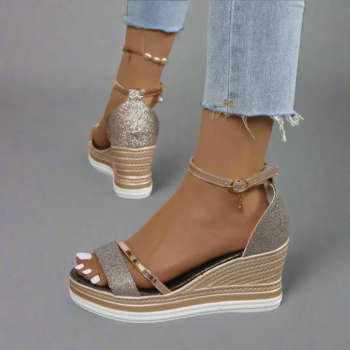 Women's classic orthopedic sandals, offering lasting comfort & support. Ideal for daily wear.