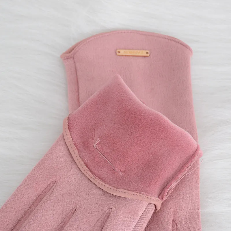 Warm women's suede gloves for cold weather, touchscreen capable, soft cashmere.