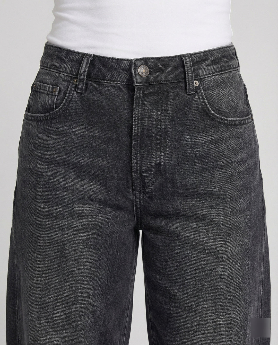 Women's mid-rise relaxed fit barrel jeans, comfortable and stylish denim for daily wear.